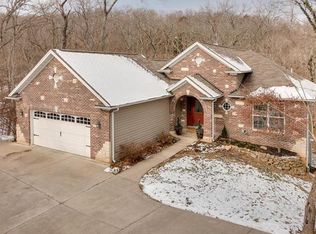 936 Long Bow Dr, Lake Sherwood, MO