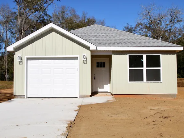 3871 Second Ave, Laurel Hill, FL 32567