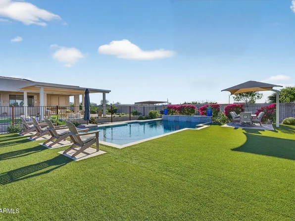 1124 E LOVELAND Lane, San Tan Valley, AZ 85140