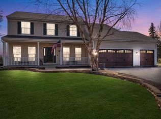 N103W14691 Hawkeye Ct, Germantown, WI