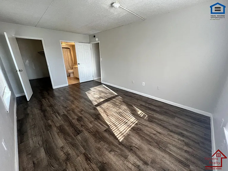 Ridge Terrace Apartments — Photo 25