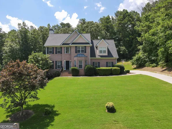 145 Farr Lake Dr, Tyrone, GA 30290
