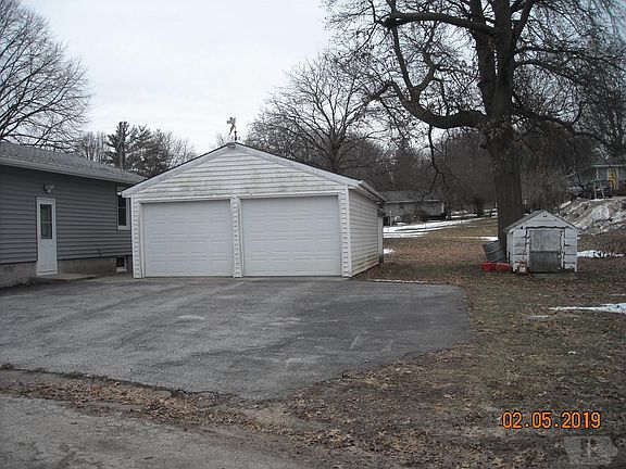 3rd image of 500 McConkey Dr