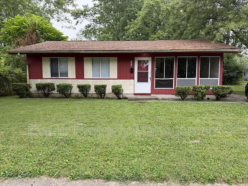 3 bed, 1.0 bath, 925 sqft, $1,000 — Photo 3