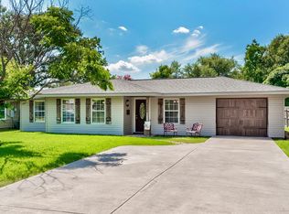 7099 Terrell St, Groves, TX 77619