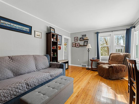 5th image of 117 Airport Road