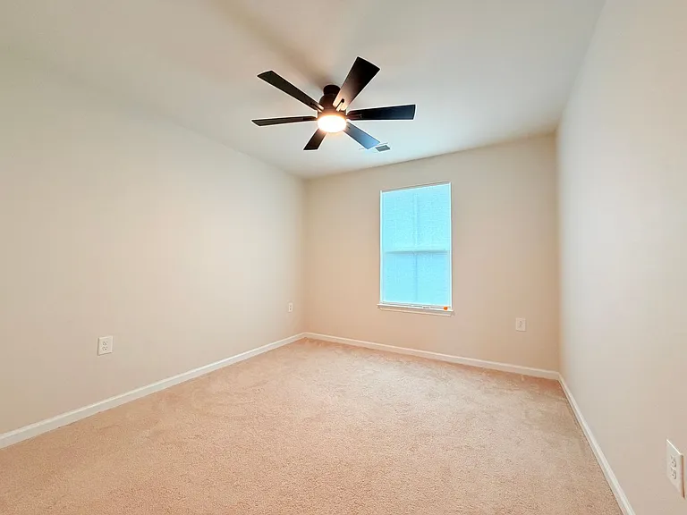137 Capeside Ct — Photo 12