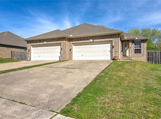 6314 & 6316 W Copper Ridge Ln, Fayetteville, AR 72704