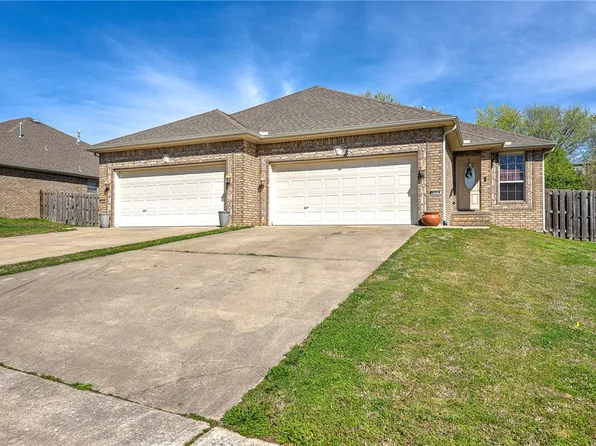 6314 & 6316 W Copper Ridge Ln, Fayetteville, AR 72704