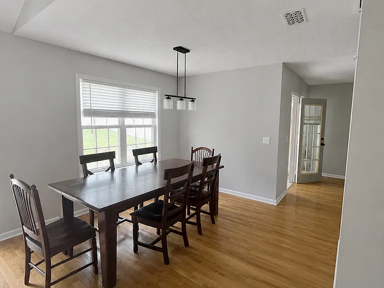 409 Williamsport Dr — Photo 3