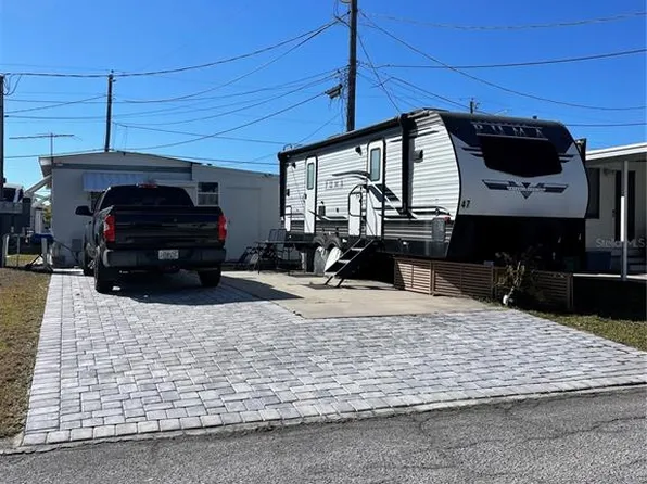 47 Illinois St, Palmetto, FL 34221