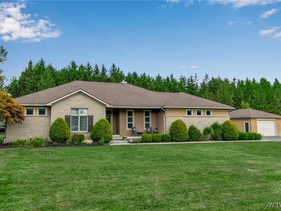 11514 Stolle Rd, East Aurora, NY, 14052