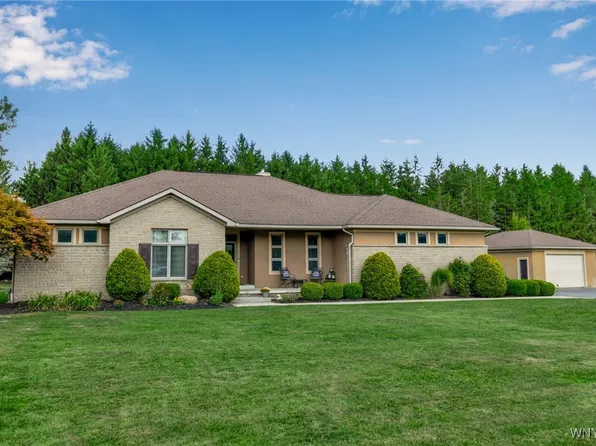 11514 Stolle Rd, East Aurora, NY 14052