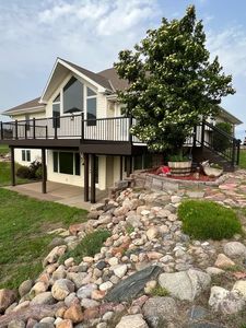 1405 River Aspen Rd, Yankton, SD, 57078