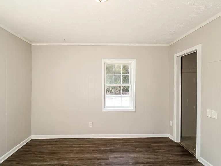 271754_025_bedroom_13456422.jpg