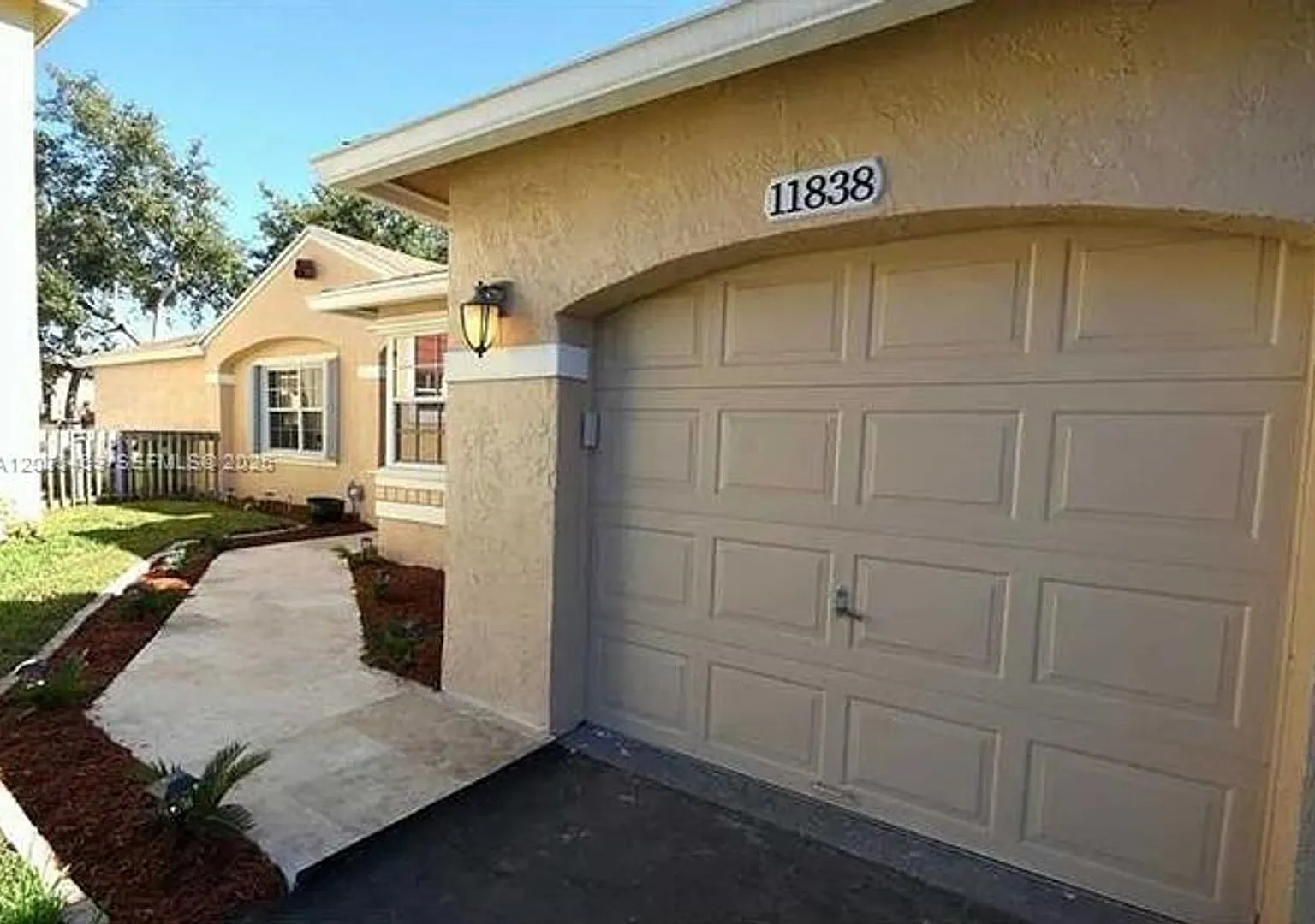 11838 NW 13th St # 11838, Pembroke Pines, FL 33026 — Photo 2