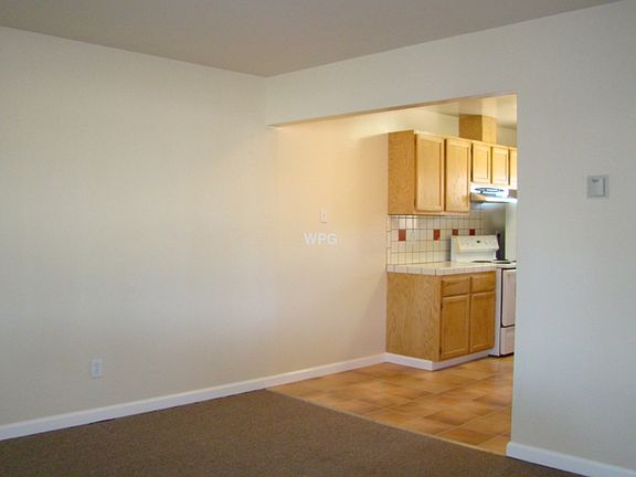 3rd image of 611 Bryan Ave APT 3