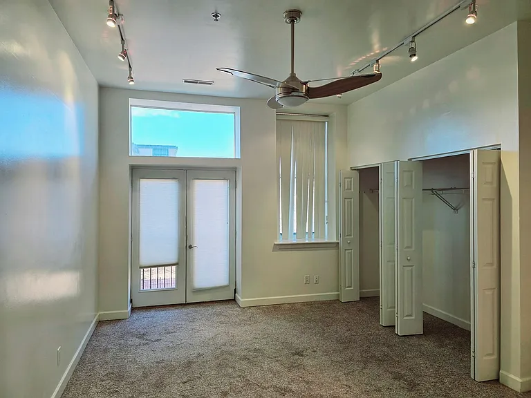 4500 Olive St — Photo 11