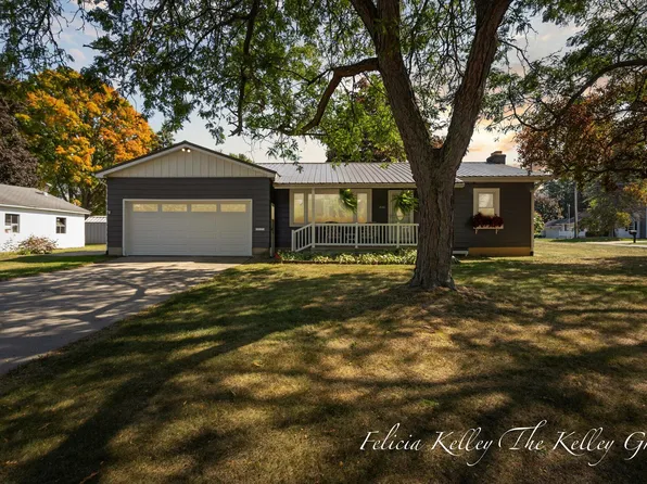 224 Ann St NE, Cedar Springs, MI 49319