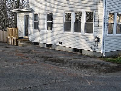 3rd image of 8 Prince St