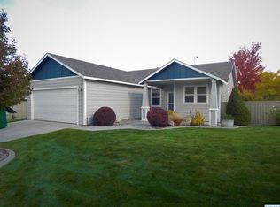 1521 S Irving Pl, Kennewick, WA 99338