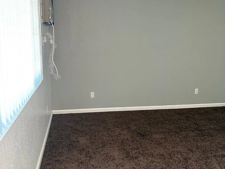 Raintree Garden Apartments — Photo 5