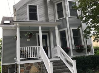 4 Guernsey St, Marblehead, MA 01945