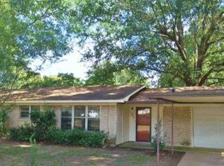 802 Hawkins Ave, Wake Village, TX 75501