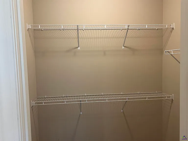107 Gwendolyn Ave — Photo 18