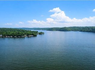 1508 Red Fox Rd, Climax Springs, MO 65324