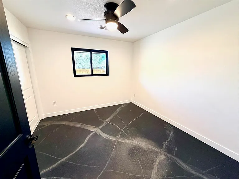 239 Nancy St — Photo 29