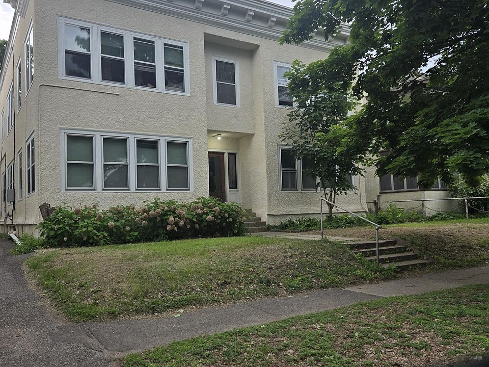 1646 Selby Avenue walking distance to the Whole foods