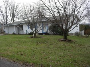 320 Butler Ave, Ellwood City, PA 16117