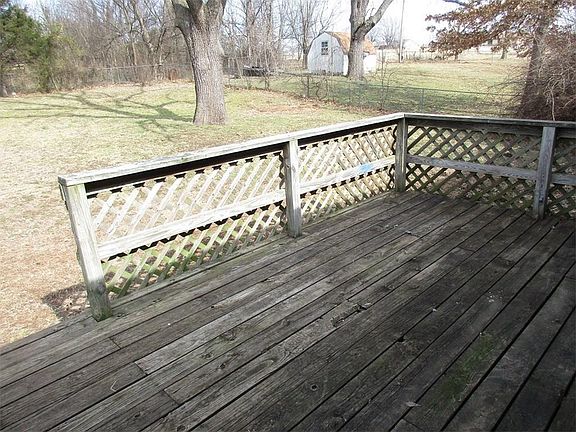 2nd image of 205 Cedar Hts