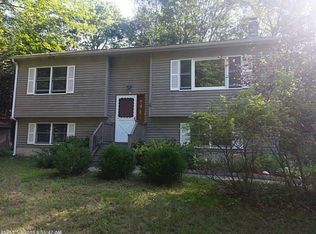 6 Sunward Ln, Topsham, ME 04086