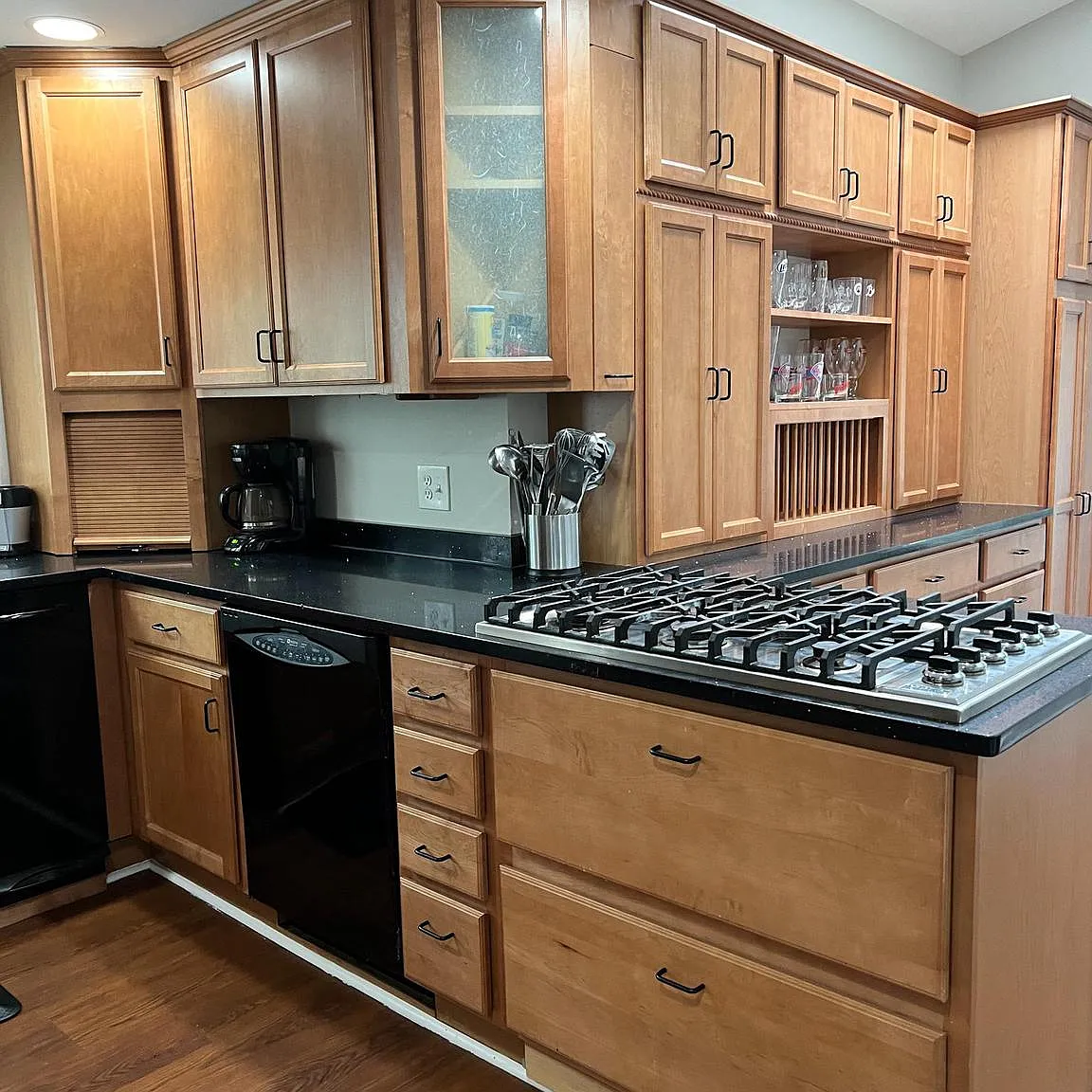 3 bed, 1682 sqft, $3,500 — Photo 3