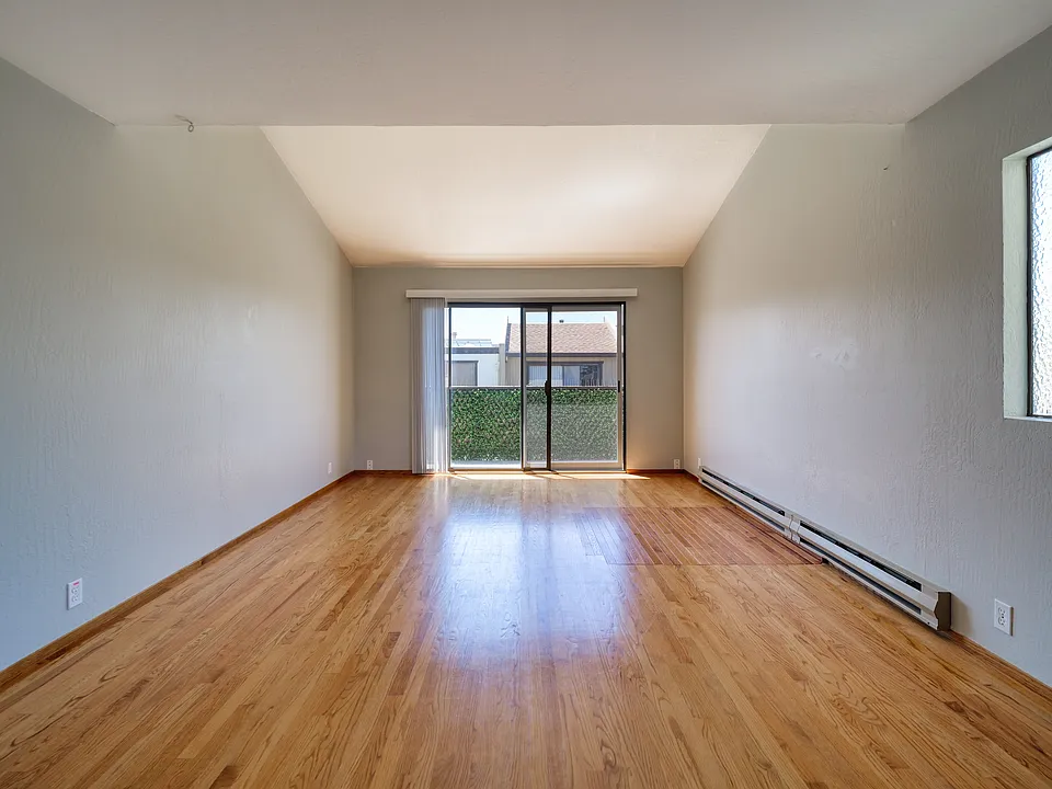 631 Brosnan Ct