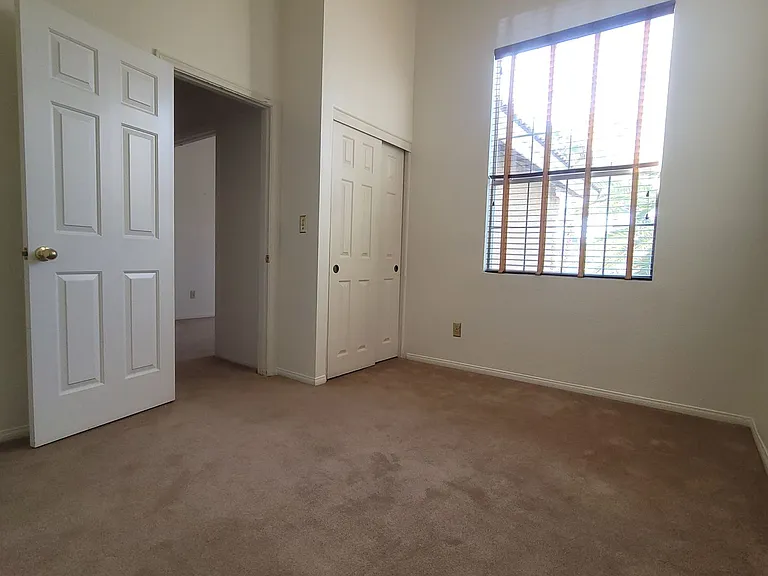 2632 Ironside Dr — Photo 17