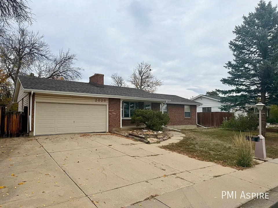 2628 Danbury Dr