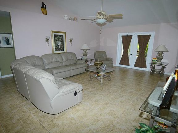 5th image of 4885 Flint Dr