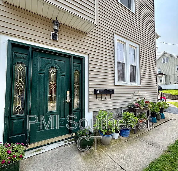 285 Montauk Ave #6 — Photo 1