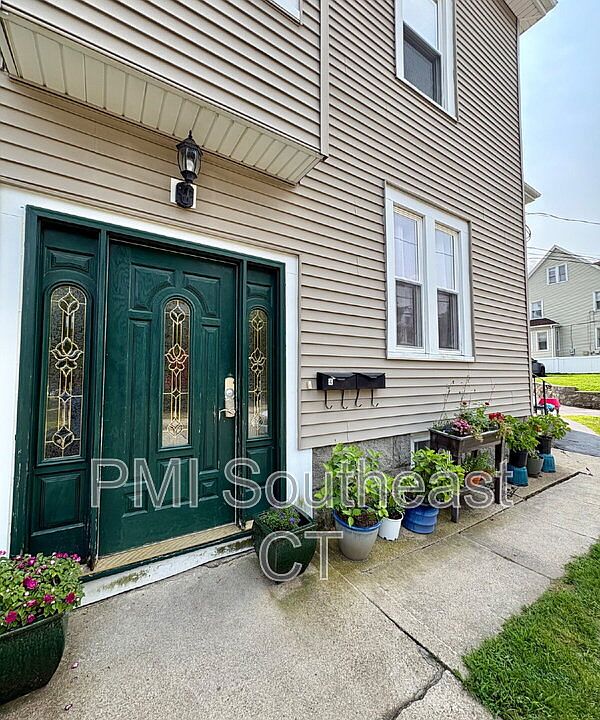 1st image of 285 Montauk Ave Unit 6