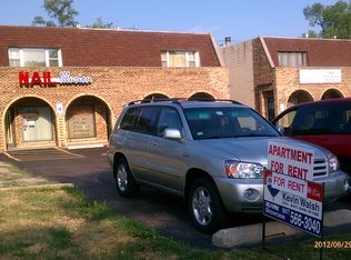 543 N Lake St, Mundelein, IL 60060
