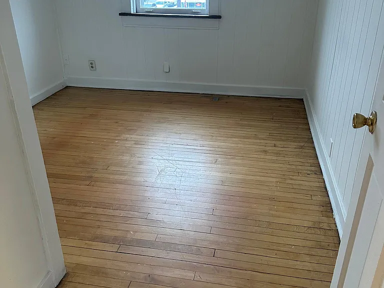 4944 Magoun Ave #2F — Photo 8