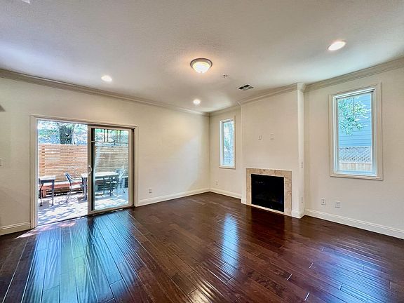 5th image of 1343 Magnolia Ave