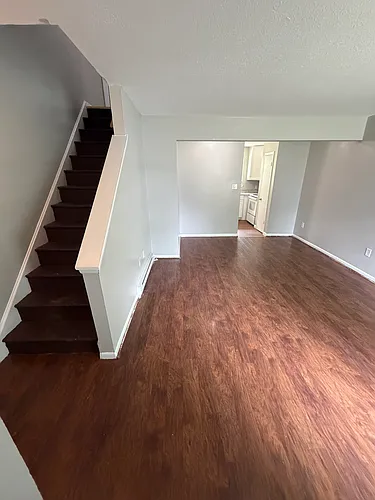 544 Smithfield Ave Photo 1