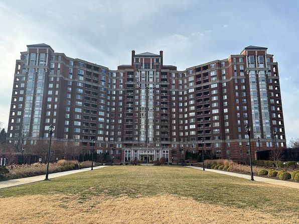 5809 Nicholson Ln APT 612