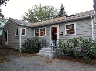6 Ashwood Rd, Lynnfield, MA 01940