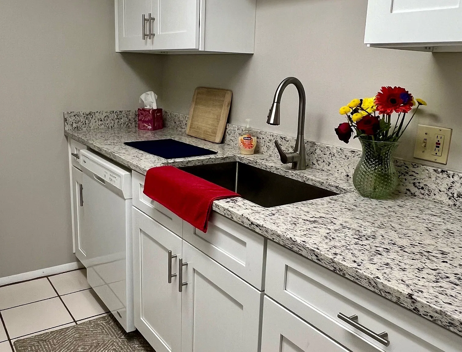 1 bed, 650 sqft, $1,100 — Photo 4