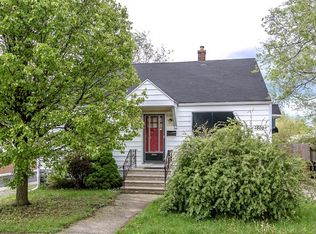 1802 N Center St, Crest Hill, IL 60403